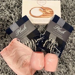 Fall Date essentials